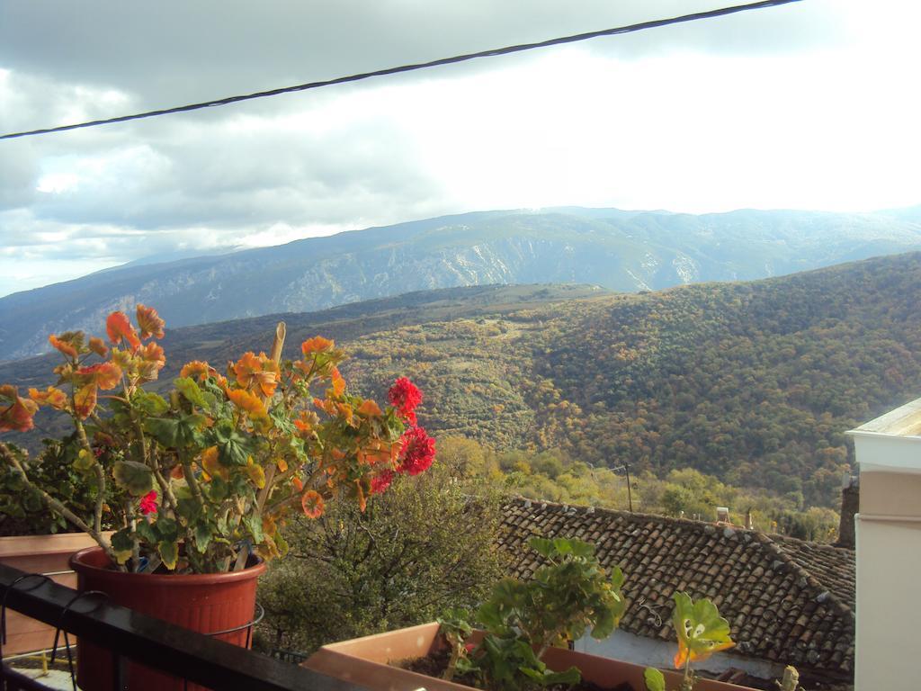 Vassilis Guesthouse Rapsáni Zimmer foto