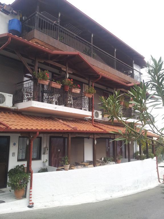 Vassilis Guesthouse Rapsáni Exterior foto